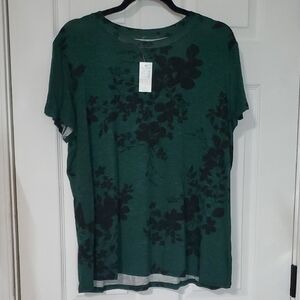 Maurices Dark Green Short Sleeve Tee with Black Floral Print